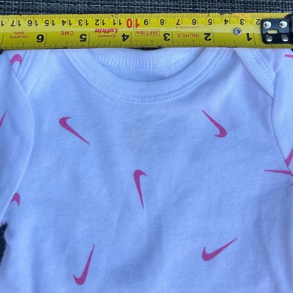 🍭Nike White Bodysuit with Pink Swooshes long sleeve - Picture 6 of 7